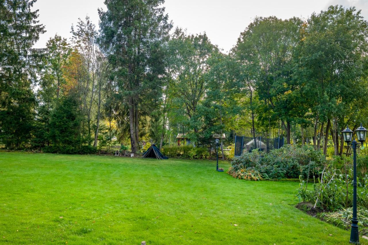 Theo & Lilis Countryside Apartment Örebro Eksteriør bilde