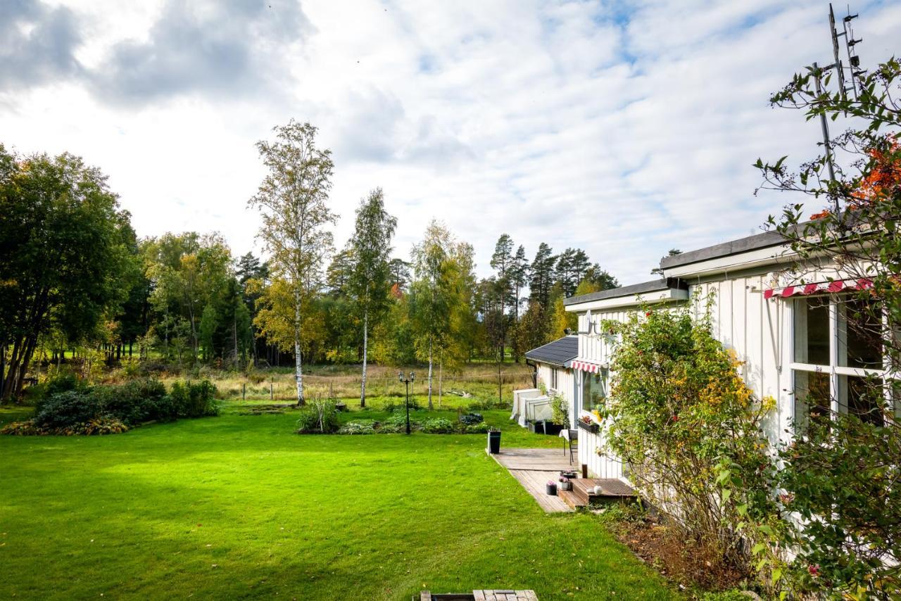 Theo & Lilis Countryside Apartment Örebro Eksteriør bilde